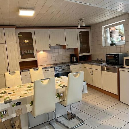 Linh'S Ferienwohnung 사르부르크 외부 사진