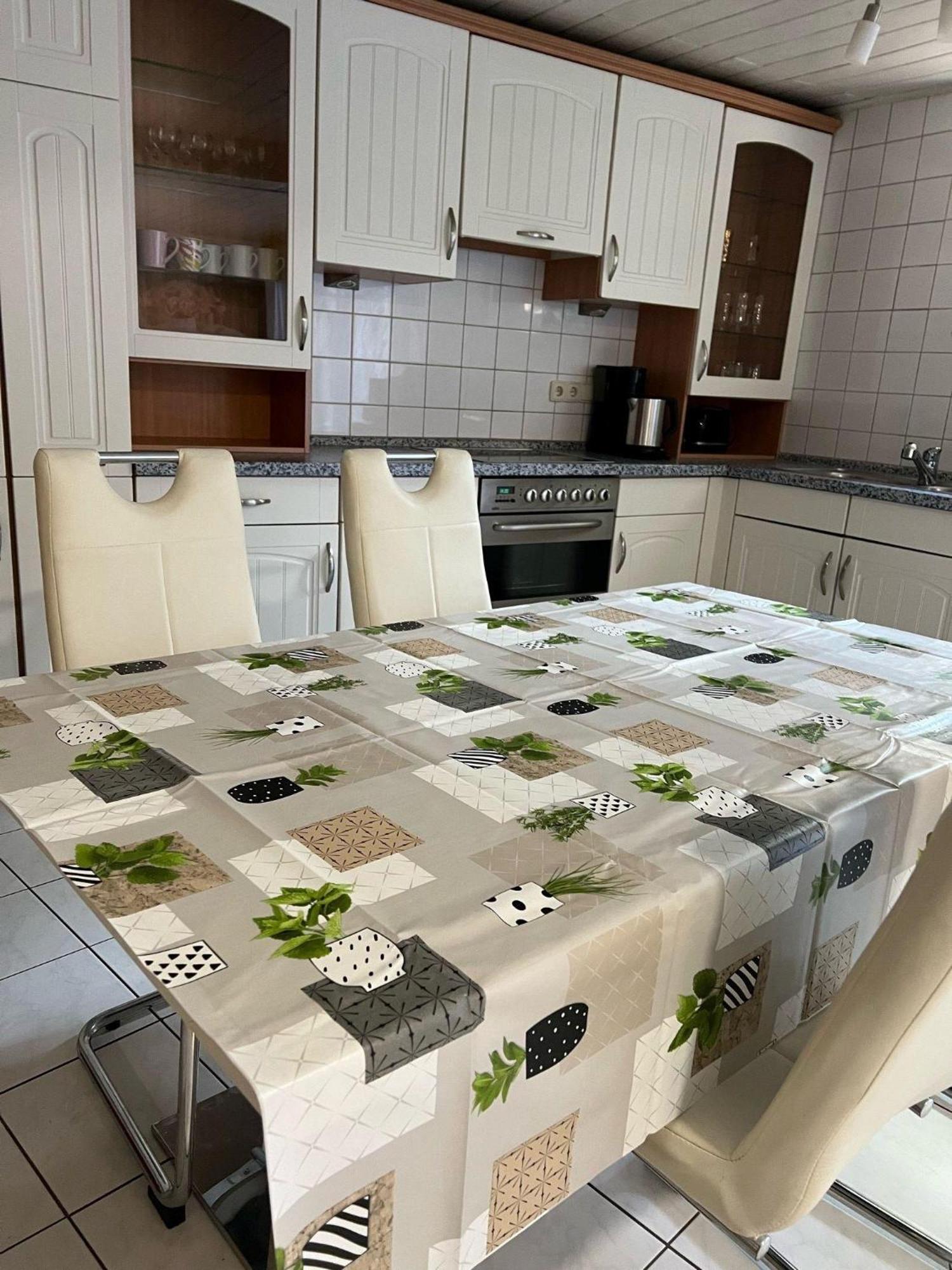 Linh'S Ferienwohnung 사르부르크 외부 사진
