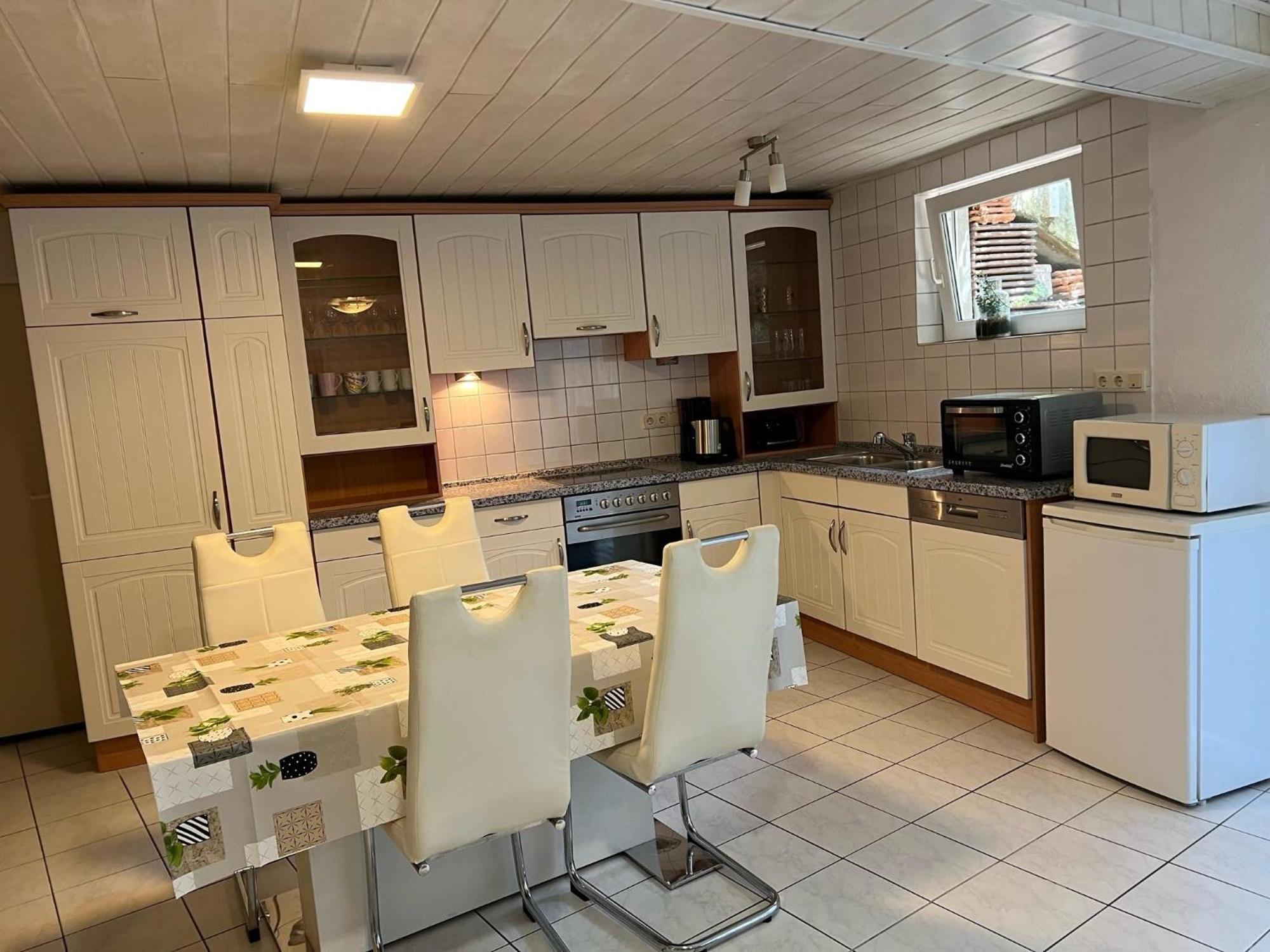 Linh'S Ferienwohnung 사르부르크 외부 사진